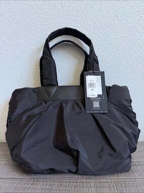 VEE Collective Women’s Black Caba Tote NWT